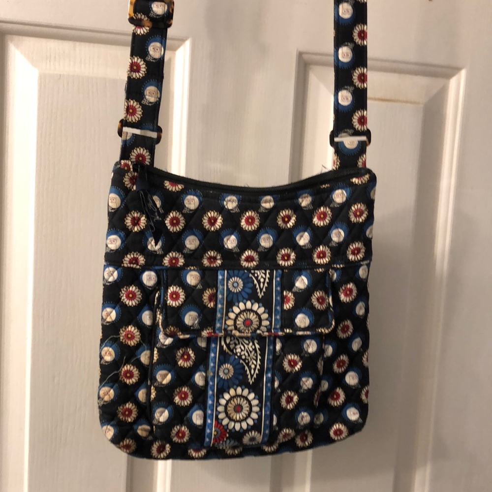 Vera Bradley shoulder bag.  Adorable owl pattern.